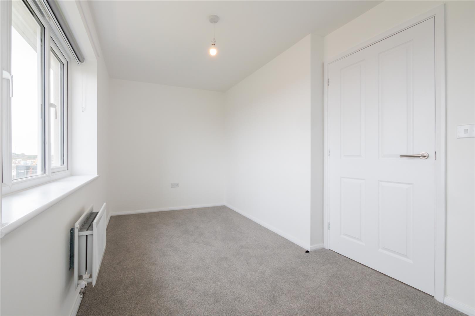 2 Bedroom House To Rent image 10